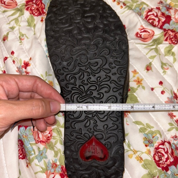 Think! Leather Mary Jane Slip On’s - Picture 10 of 10